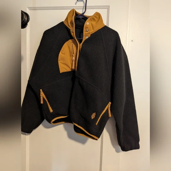 Free People Fleece Jacket - Picture 1 of 9